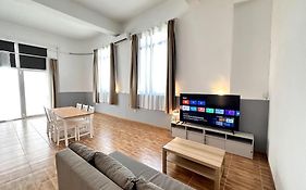 Benimaclet Industrial Apartaments